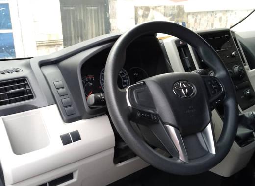 Toyota Hiace bus 2020