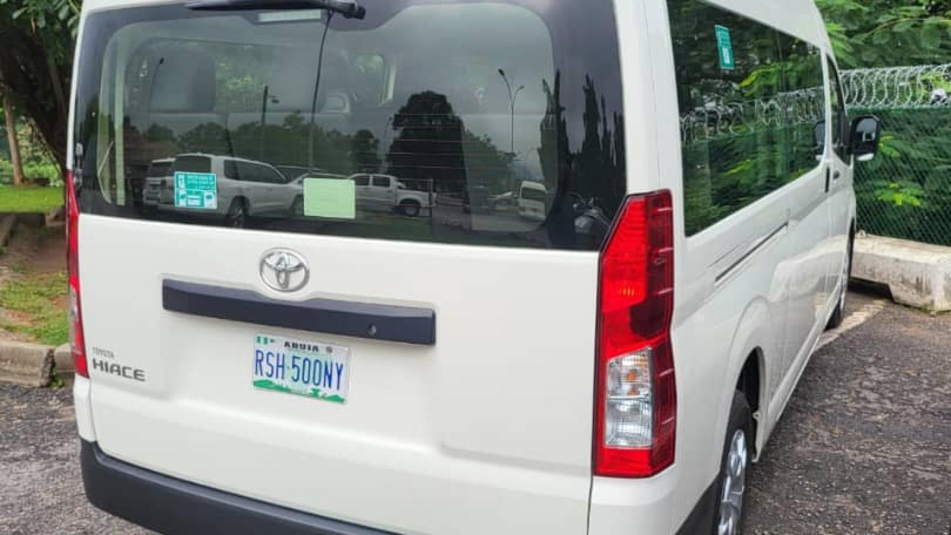 Toyota Hiace bus 2020