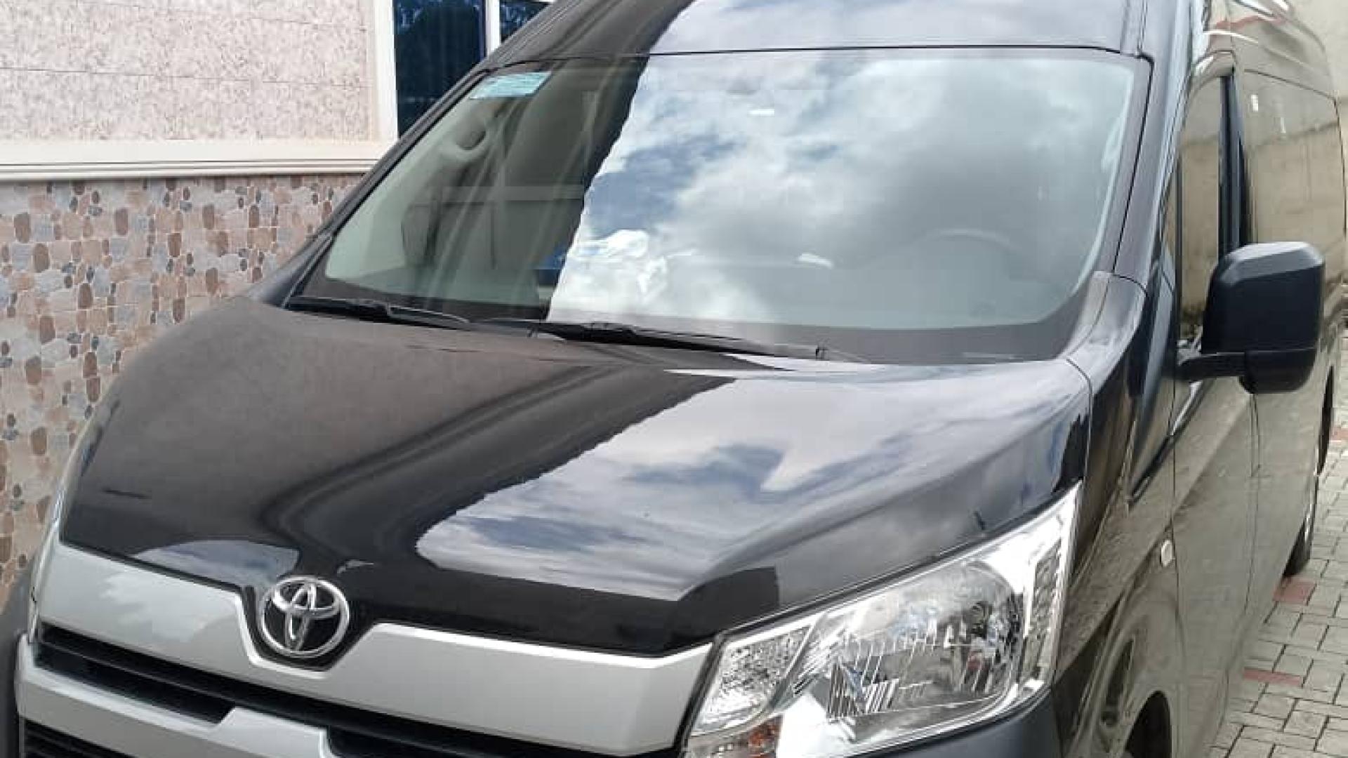 Toyota Hiace bus 2020