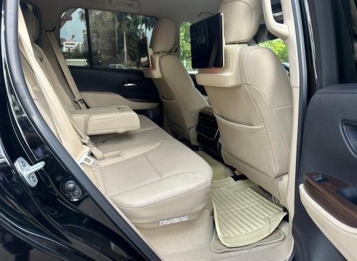 toyota landcruiser 570 2025