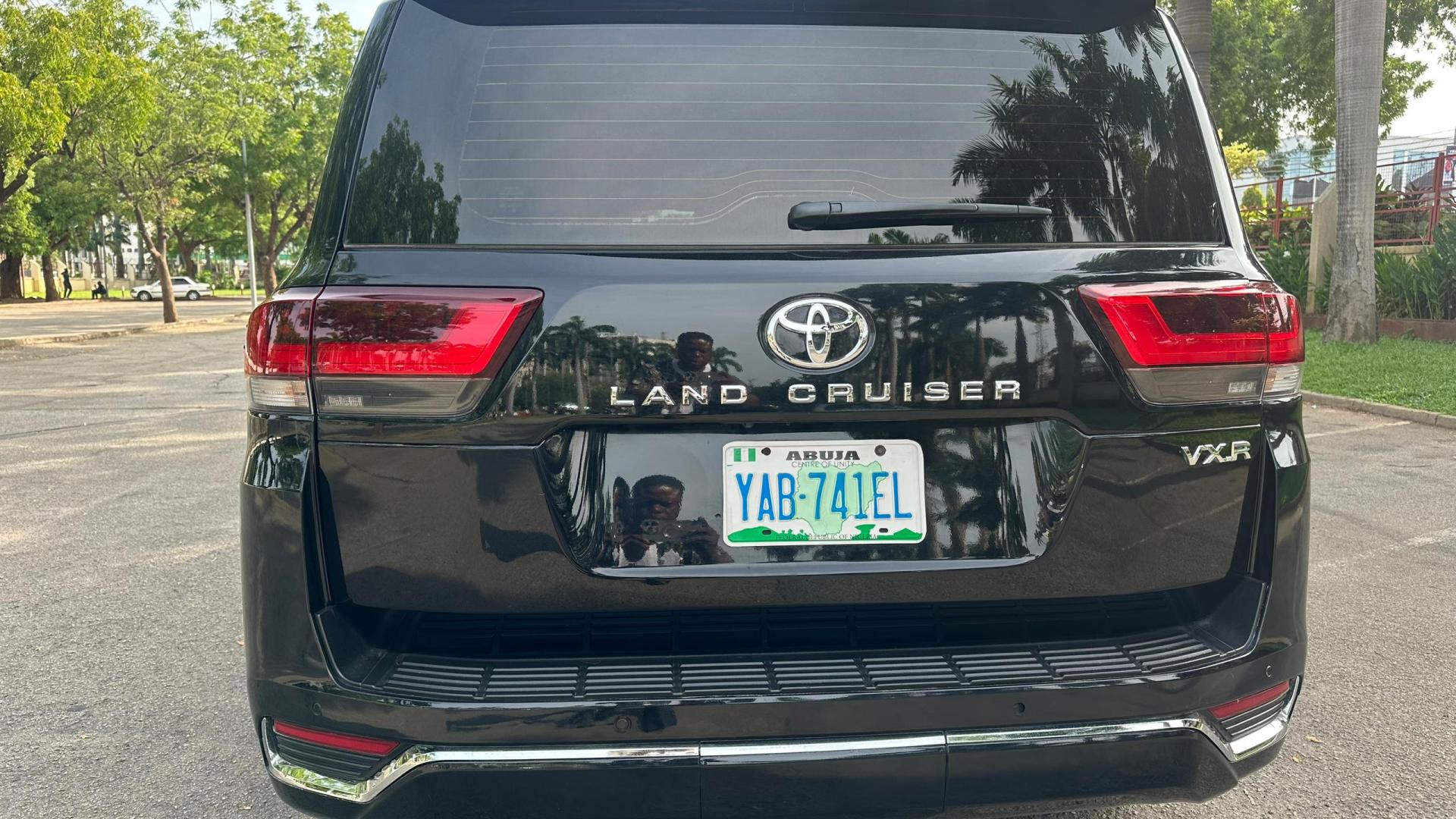 toyota landcruiser 570 2025